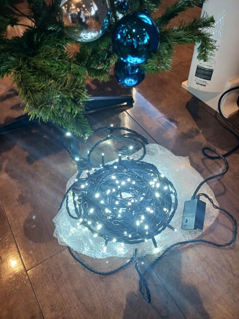 クリスマスツリーLED